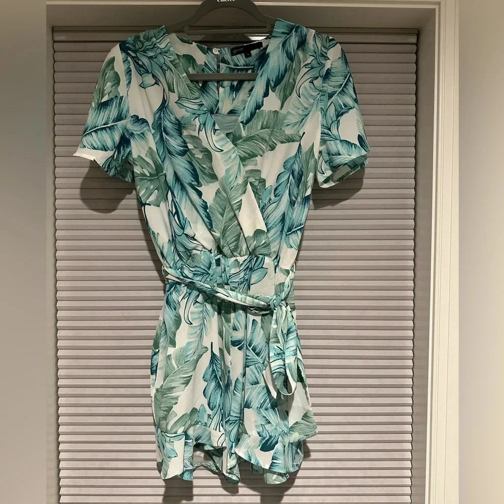 Leaf print romper